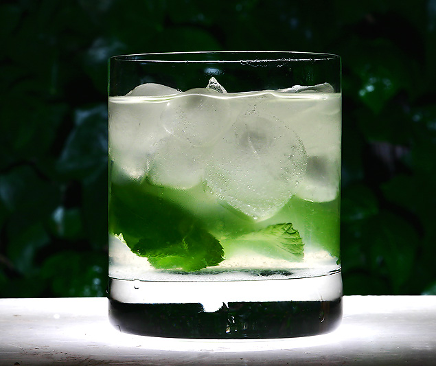 http://www.thelifeofluxury.com/images/mojito.jpg