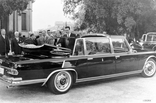 1965 Mercedes-Benz 600 Pullman landaulet built specially for Pope Paul VI. 