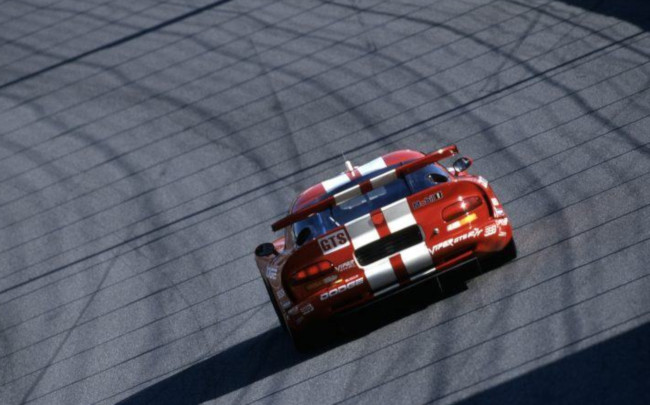 2000 Chrysler Viper GTS R race car - Le Mans