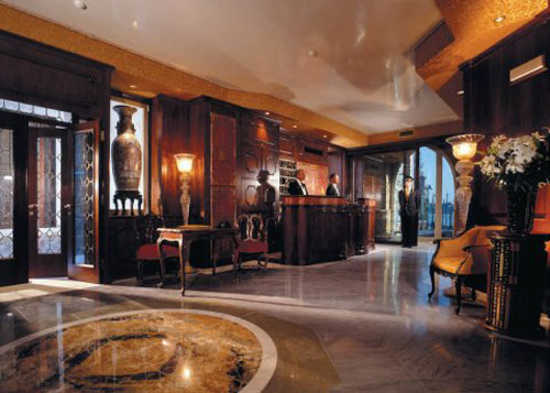 Bauer Il Palazzo Hotel lobby - Venice, Italy