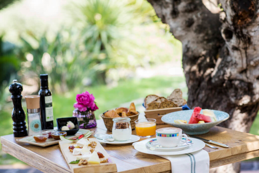 Cas Gasi luxury boutique hotel - Outdoor Dining in Ibiza