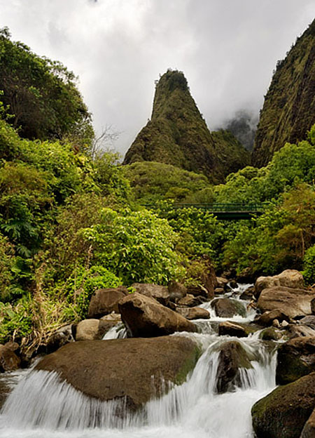 Iao Needle - Iao Valley, Maui Hawaii