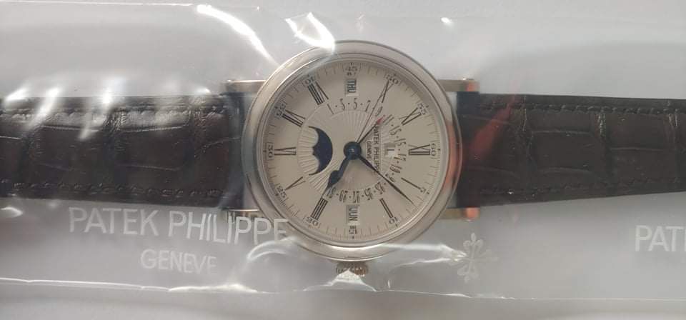 Patek Patek Philippe Perpetual 5159G luxury watch
