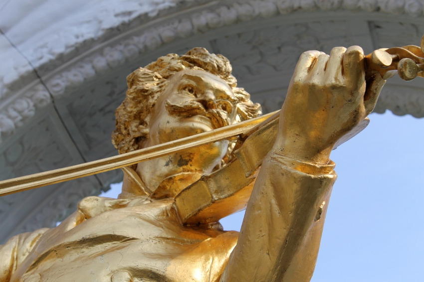 Stadtpark Vienna - Johann Strauss statue
