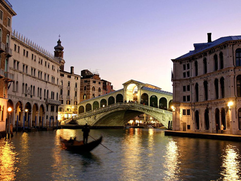 Venice Italy - Rialto Bridge Grand Canal
