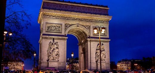 Arc de Triomphe - Paris, France monument