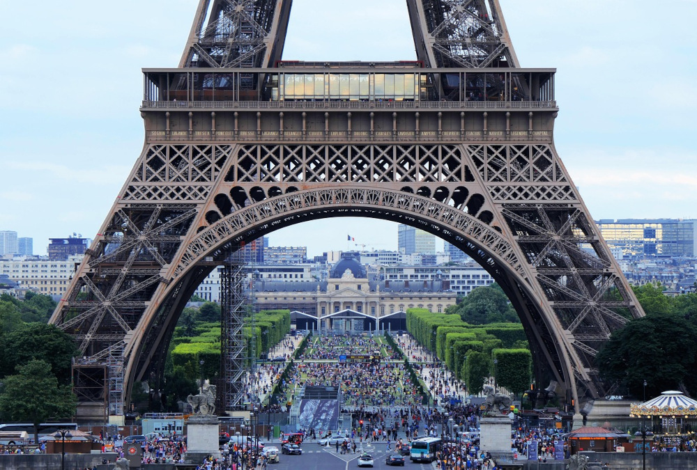 Eiffel Tower - Paris